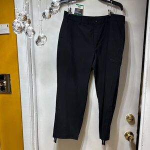 Eddie Bauer Black Cropped Performance Pants